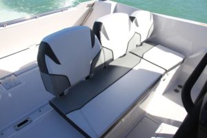 Scarab 255 Open pilot seat