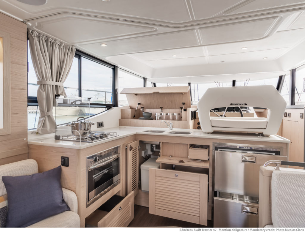 Beneteau swift Trawler 47 interior 1 - yacht and sea