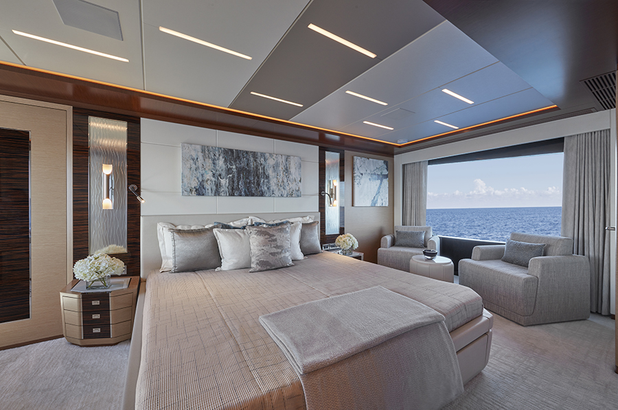 Ocean Alexander 90R bedroom - yacht and sea