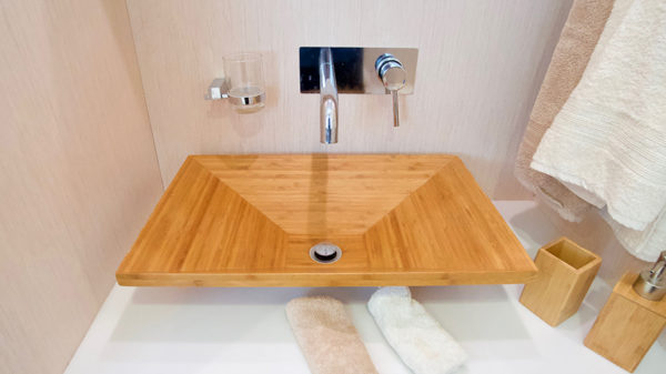 SILENT55_G_MasterBath_Sink - yacht and sea