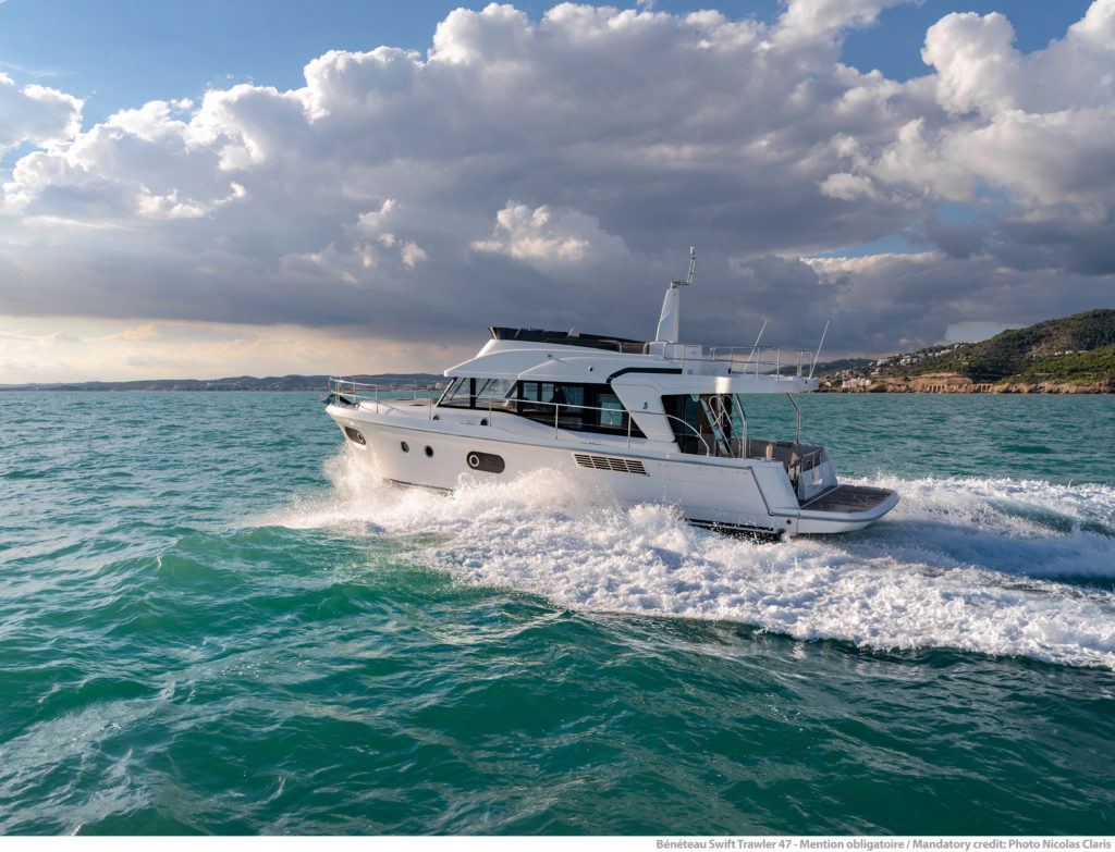 Beneteau Swift Trawler 47 running 3 - yacht and sea