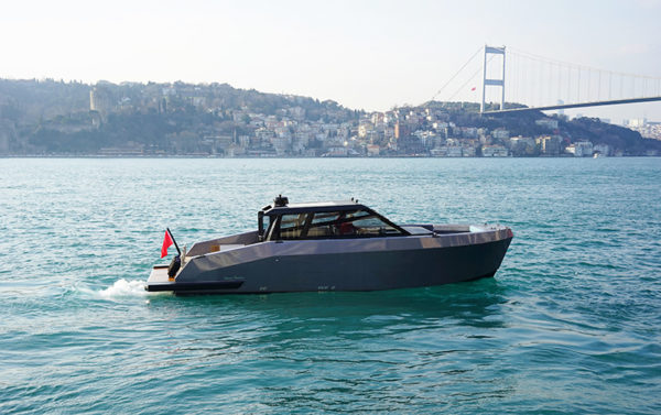 Mazu 42 ST - running - yacht and sea