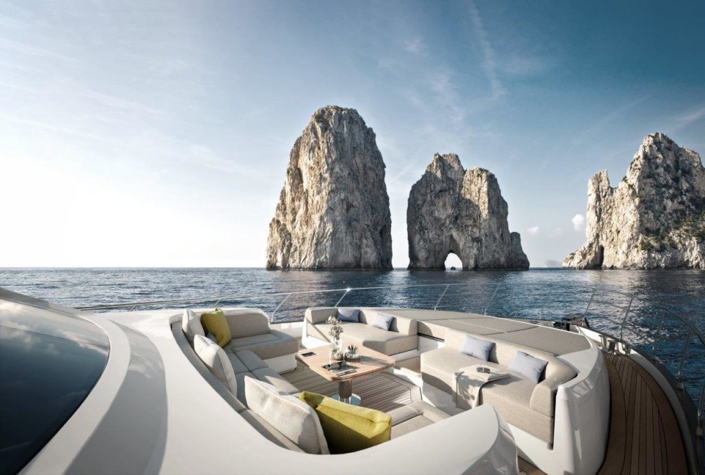 Azimut 78_Fore lounge area_yacht_and_sea