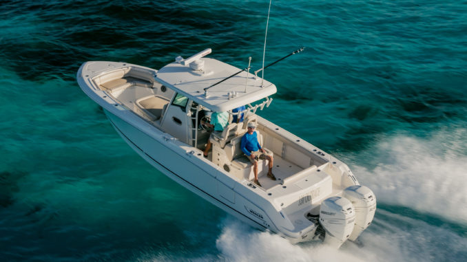 Boston Whaler 330 Outrage - 1 - yacht and sea